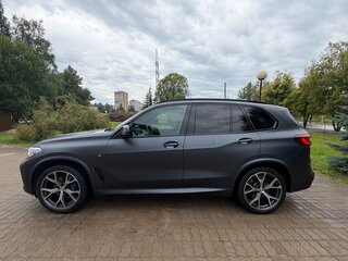2020 BMW X5 40i IV (G05/G18), серый, 8300000 рублей, вид 2