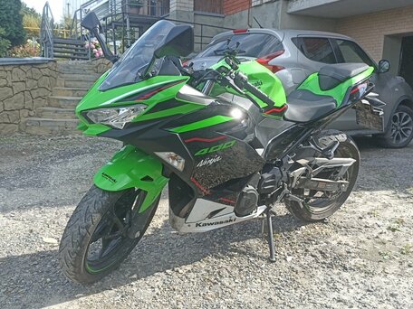 2021 Kawasaki Ninja 400, зелёный, 590000 рублей, вид 2
