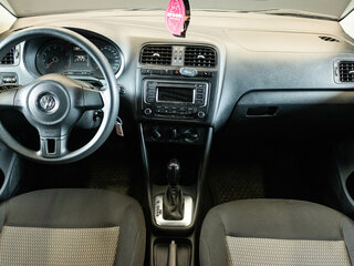 2014 Volkswagen Polo V, чёрный, 850000 рублей, вид 5