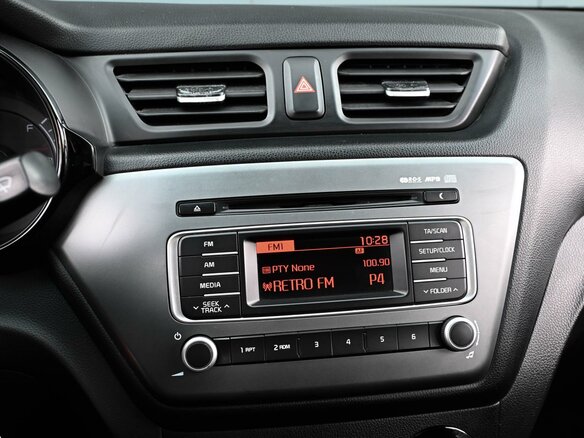 2015 Kia Rio 6-speed III, голубой, 1324000 рублей - вид 18