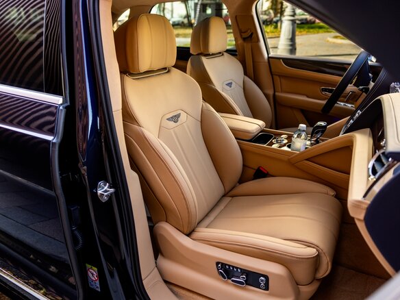 2025 Bentley Bentayga I Рестайлинг, синий, 42700000 рублей - вид 16