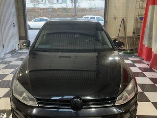 2014 Volkswagen Golf VII, чёрный, 950000 рублей, вид 2