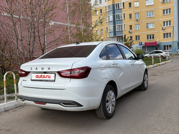 2024 Lada (ВАЗ) Vesta I Рестайлинг (NG), белый, 1250000 рублей - вид 4