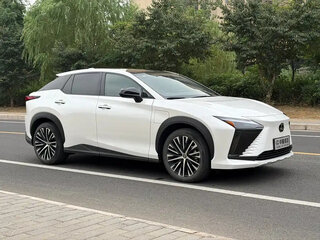 2024 Lexus RZ 450e, белый, 6580000 рублей, вид 2