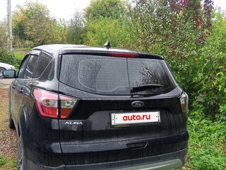 2017 Ford Kuga II Рестайлинг, чёрный, 1750000 рублей, вид 2