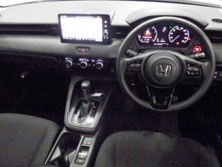 2022 Honda Vezel II, серебристый, 1990000 рублей, вид 5
