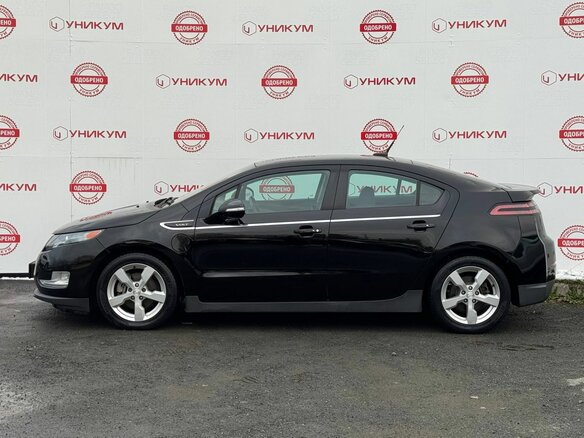 2013 Chevrolet Volt I, чёрный, 1149000 рублей - вид 1