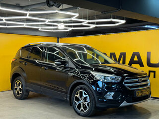 2018 Ford Kuga II Рестайлинг, чёрный, 1679000 рублей, вид 3