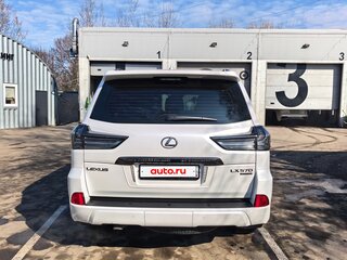 2018 Lexus LX 570 III Рестайлинг 2, белый, 9500000 рублей, вид 5