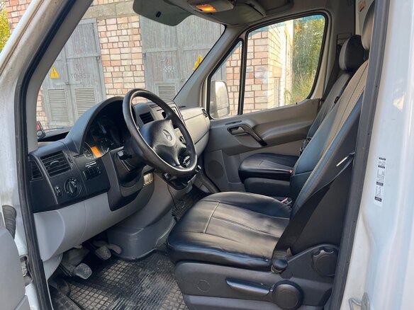 2011 Mercedes-Benz Sprinter, белый, 1630000 рублей - вид 5