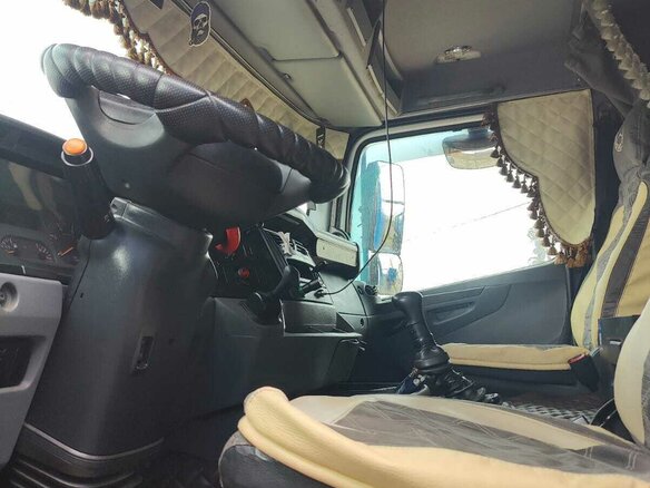 2008 Mercedes-Benz Axor, белый, 1400000 рублей - вид 4