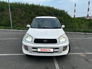2001 Toyota RAV4 II (XA20), белый, 600000 рублей, вид 2