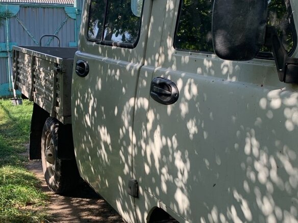 2012 УАЗ 3909, серый, 700000 рублей - вид 4