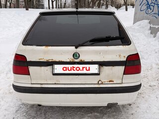 1998 Skoda Felicia I Рестайлинг, белый, 200000 рублей, вид 3