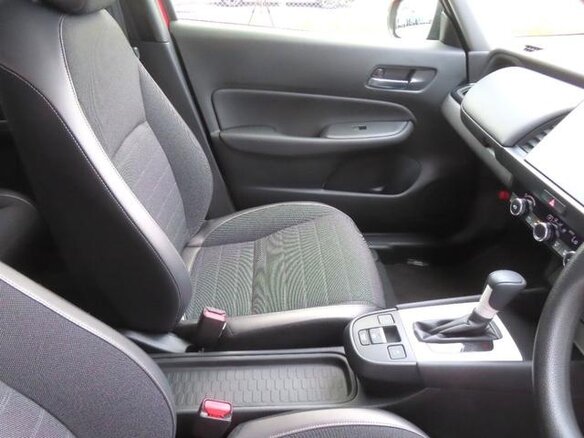 2023 Honda Fit Crosstar IV Рестайлинг, пурпурный, 1110000 рублей - вид 9