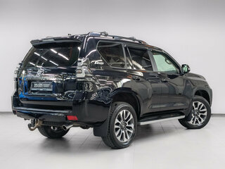 2022 Toyota Land Cruiser Prado 150 Series Рестайлинг 3, чёрный, 7225000 рублей, вид 5