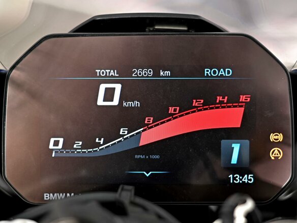 2021 BMW M 1000 RR, белый, 2299000 рублей - вид 8