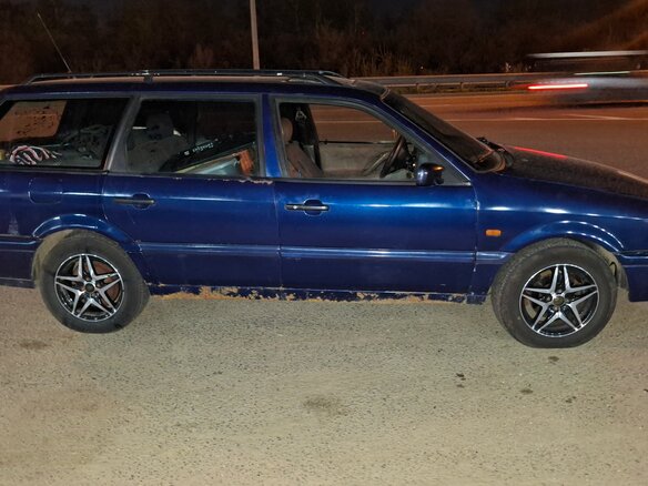 1994 Volkswagen Passat B4, синий, 480000 рублей - вид 4