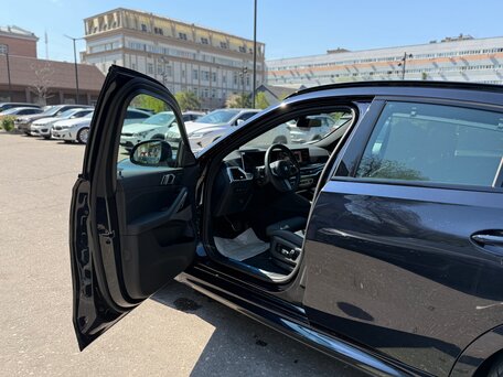 2023 BMW X6 30d III (G06) Рестайлинг, синий, 10440000 рублей, вид 5