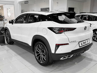 2024 Changan UNI-T I, белый, 3309900 рублей, вид 2