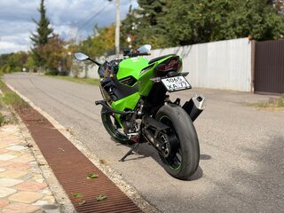 2020 Kawasaki Ninja 400, зелёный, 530000 рублей, вид 5