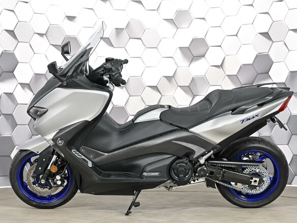 2017 Yamaha TMAX, серебристый - вид 3