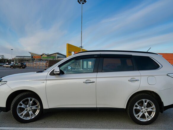 2014 Mitsubishi Outlander III, белый, 1680000 рублей - вид 14