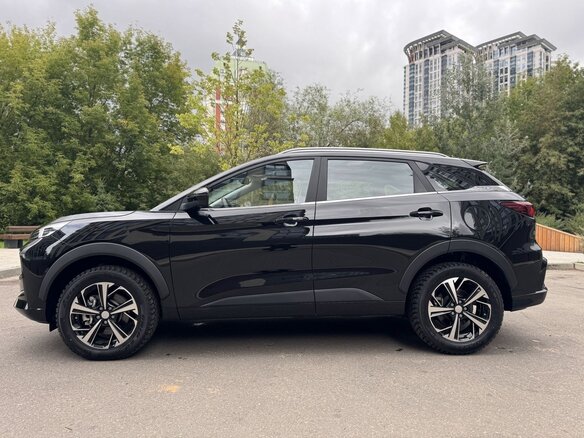 2023 JAC JS6, чёрный, 1900000 рублей - вид 7
