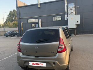 2011 Renault Sandero I, бежевый, 480000 рублей, вид 4