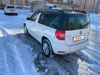 2015 Skoda Yeti I Рестайлинг, белый, 1050000 рублей, вид 3