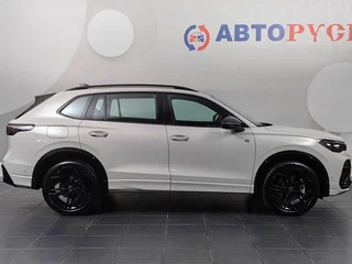 2026 Volkswagen Tiguan L Pro III (China Market), бежевый, 5350000 рублей, вид 4