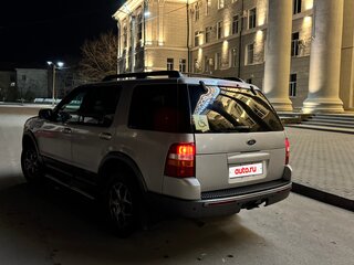 2005 Ford Explorer III, серебристый, 760000 рублей, вид 3