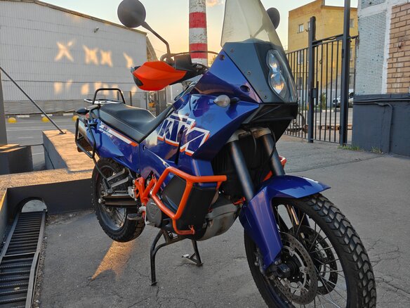 2012 KTM 990 Adventure, синий, 800000 рублей - вид 1
