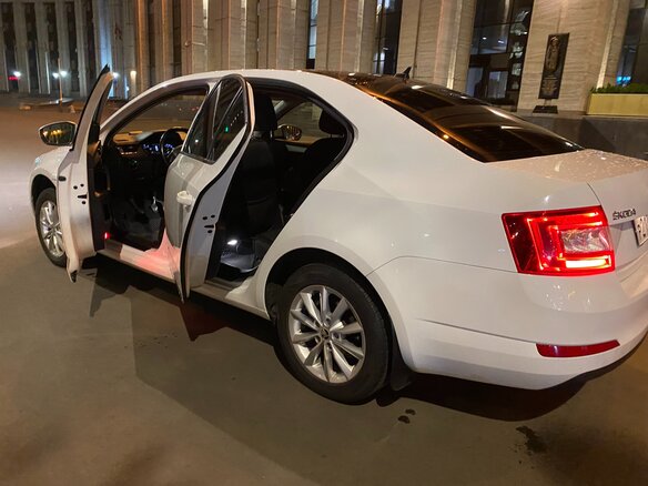 2015 Skoda Octavia III (A7), белый, 1080000 рублей - вид 9