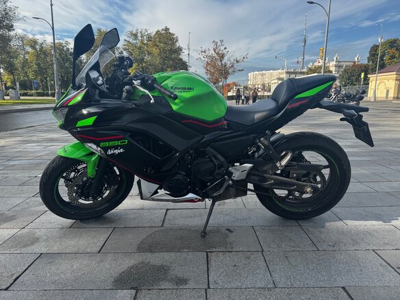 2022 Kawasaki ER-6F (Ninja 650R), зелёный, 640000 рублей - вид 1