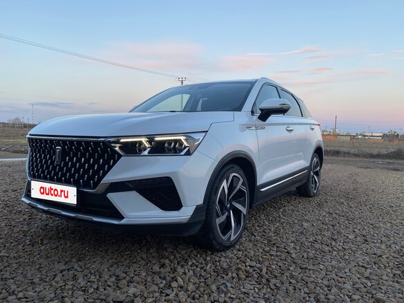 2021 FAW Bestune T77 I, белый - вид 2