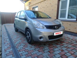2011 Nissan Note I Рестайлинг, серебристый, 660000 рублей, вид 1