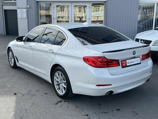 2018 BMW 5 серии 520d VII (G30/G31/G38), белый, 2595000 рублей, вид 2