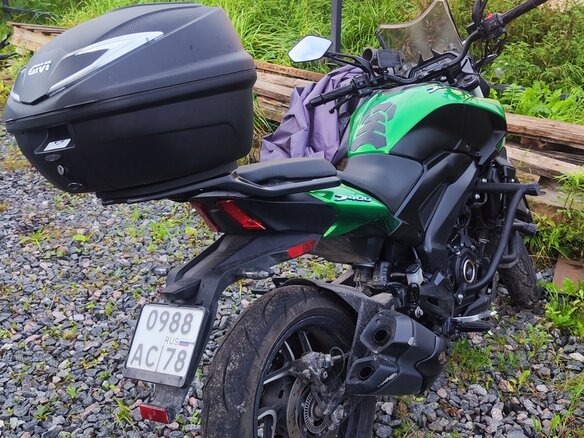 2022 Bajaj Dominar 400, зелёный, 290000 рублей - вид 4