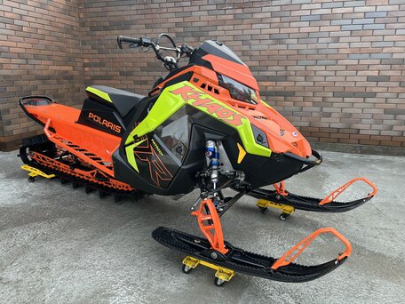 2022 Polaris 9R RMK Khaos Slash 155, красный, 1300000 рублей, вид 4