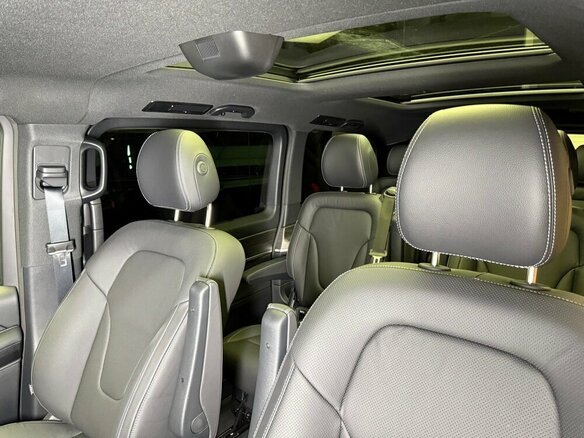 2024 Mercedes-Benz V-Класс Extra Long 300 d экстра длинный III (W447) Рестайлинг 2, чёрный, 16200000 рублей - вид 9