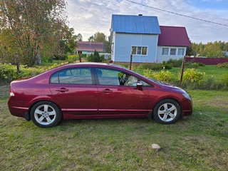 2011 Honda Civic VIII Рестайлинг, красный, 850000 рублей, вид 2