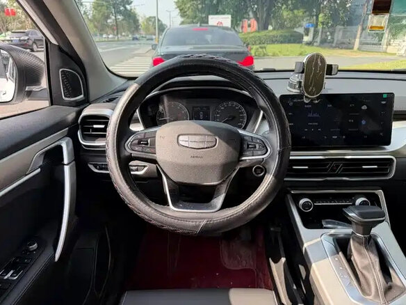 2024 Geely Binyue I Рестайлинг 2, белый, 1350000 рублей - вид 7