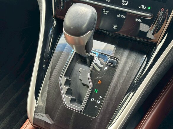 2019 Toyota Harrier III (XU60) Рестайлинг, чёрный, 1879000 рублей - вид 21