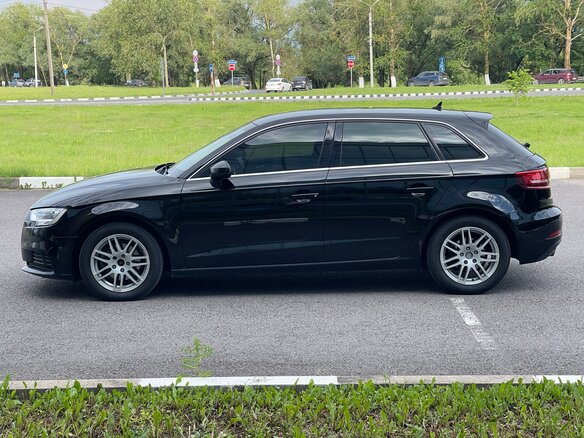 2017 Audi A3 III (8V) Рестайлинг, чёрный, 1250000 рублей - вид 10