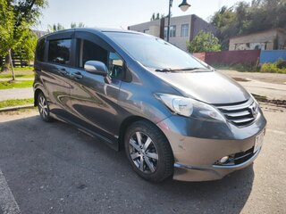 2010 Honda Freed I, серый, 850000 рублей, вид 1