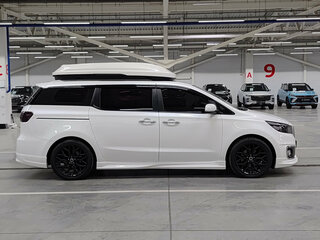 2016 Kia Carnival III, белый, 2640000 рублей, вид 4