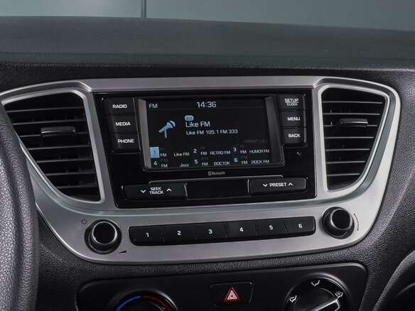 2021 Hyundai Solaris II Рестайлинг, белый, 1685000 рублей - вид 12