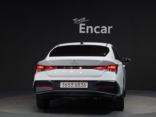 2026 Hyundai Avante VII Рестайлинг, белый, 1650000 рублей, вид 4