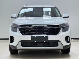 2023 Kia Seltos I Рестайлинг, белый, 1650000 рублей, вид 2